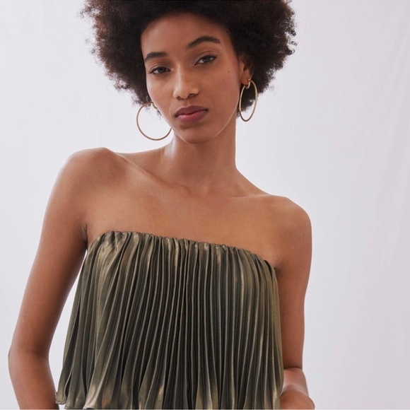 NWT Anthropologie Green & Gold Metallic Pleated Skirt and Top Set - Picture 4 of 16